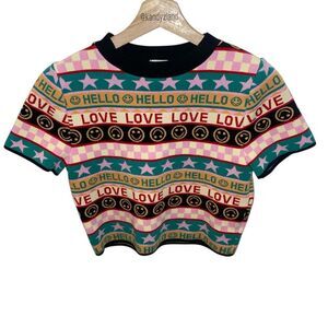 DEBUT Cropped Short Sleeve Sweater in Love Print